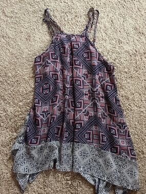 Maurices Navy and Coral Geometric Spaghetti Strap Tank